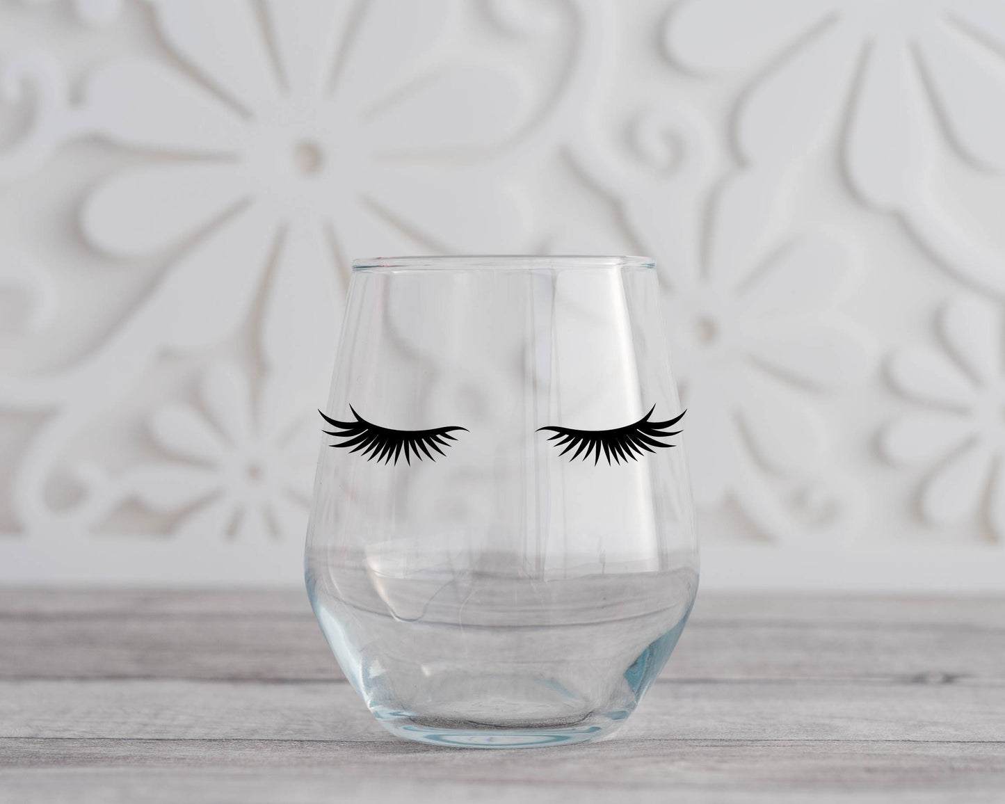Lashes Wine Glass