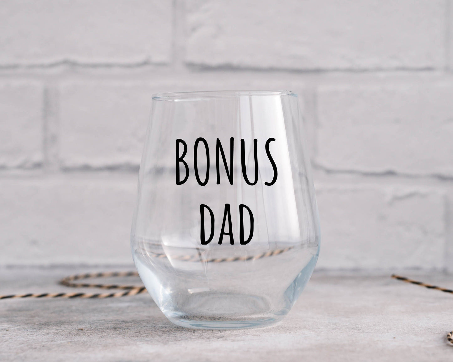 Bonus Dad Wine Glass